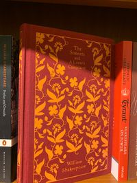 The Sonnets and A Lover’s Complaints - william shakespeare #shakespeare #book #books #reading #booktok #sonnet #poetry #clothbound #classic #penguin