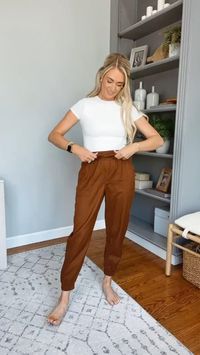 The perfect casual fall outfit! Fall outfits, joggers, joggers outfit, casual outfit, Nike sneakers, Nike court sneakers, teacher outfits. Follow me on IG and LTK @homewiththetimms for more!