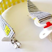 pacifier clips tutorial