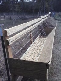 Challenged Survival: Sheep or goat feeder. PDF plans (free!) available to download at  Premier1Supplies