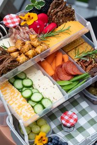 How to Create an Epic Snackle Box #snacklebox #snack #snacks #cheeseboard #grazingboard #charcuterie #tacklebox #appetizer #appetizers #grazing #picnic