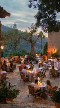 Best Restaurants & Bars in Mallorca (2023) | Bearleaders