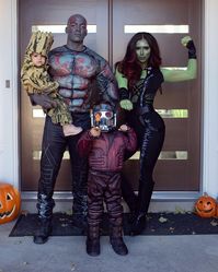 Yvette G | Fashion | Fitness on Instagram: Yvetteg23 Halloween family guardians of the galaxy #familycostume #family #guardiansofthegalaxy #costumes #halloweenmakeup #halloween #comics #comicbooks #gamora #drax