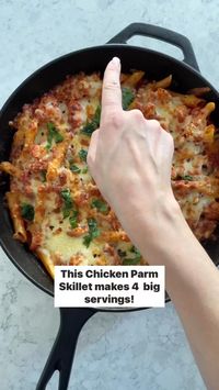 Click on “Chicken Parmesan Skillet” on the Best Body homepage to add this recipe to your meal plan for next week! 😍 Login here (or join us!) here: CollegeNutritionist.com