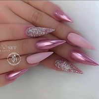 Chic & Trendy acrylic nail set