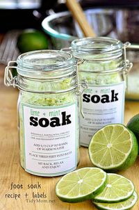 DIY Foot Soak Recipe + free printable label at TidyMom.net