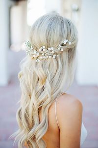 wedding hairstyles half up-half-down-with accessories for long hair