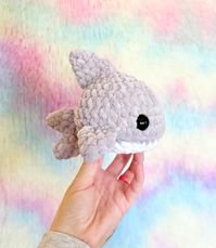 Easy Crochet Shark! – yarnybox