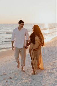 Beach maternity pictures #maternity #beachphotos #pregnancyphotos #maternity Instagram: kenz_castillo_ photography by: Ace Photo Co