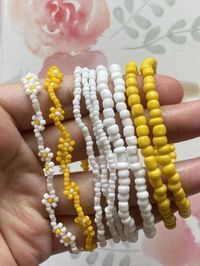 7in. 9pcs Daisy Chain Plain and Simple Bracelet White Yellow Set | eBay