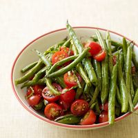 Roasted green beans and fresh tomatoes | Recipes | WW USA