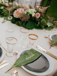 The Most Impressive (And Inexpensive!) Wedding Details According to the Experts