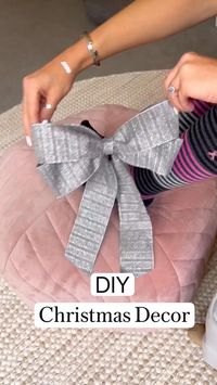 How to make a perfect bow for Christmas decor ❤️  For smaller bows (on gifts) you can use exactly the same method on your hands.