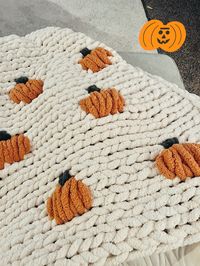 Finally finishing up my pumpkin blanket! Yarn from @HobbyLobby #pumpkin #fall #chunkyknit #blanket