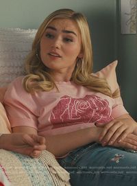 Taylor’s pink rose print tee on American Housewife. Outfit Details: https://wornontv.net/217251/ #AmericanHousewife