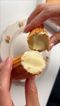 Eclair recipe , its super easy , super delicious and can be made at home and be stuffed with cream , chocolate spread or any combination desired , try it....... find exclusive recipes there ⬇️