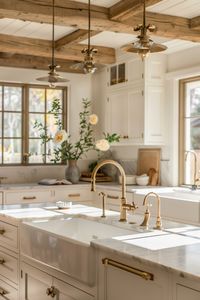 Find the Perfect Faucet for Your Farmhouse Kitchen - Quiet Minimal