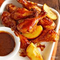 Super Simple Peachy Barbecue Chicken That's right -- just three ingredients produce a richly flavored, sweet-tangy BBQ sauce for unbelievable slow cooker chicken. If you like your BBQ on the sweet side, one reviewer suggests adding brown sugar and peach puree to the sauce as well.