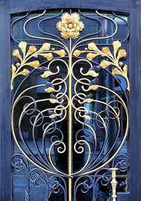 Art Nouveau, Wrought Iron Door - Barcelona, Spain. Would love an Art Nouveau mirror for the hall.