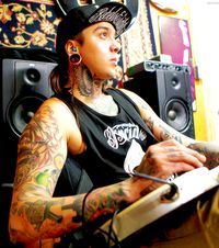 Tony Perry <3