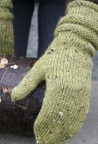 New England Mittens - Knitting Patterns by Amanda Lilley