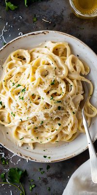 Creamy Garlic Parmesan Pasta [30 Minutes] – Chasety