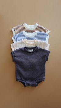 Coffee stripe waffle romper with a short sleeve. Perfect for year round.Sizes Available : Newborn - 24 MonthsCare Instructions : Wash with like colors on delicateTumble dry on low or lay flat to dryExclusively available at Forever French Baby