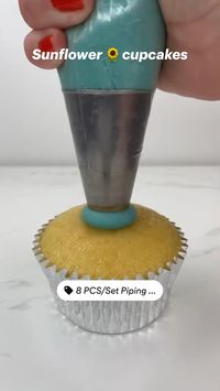 Cupcakes   • Piping technique   • Piping tips