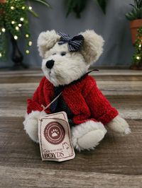 Gen-yoo-wine Boyds Bears, Mae B. Bearlove, Tj's Best Dressed Collection, Bears and Hares...You Can Trust, Retired Tagged by PennyLaneTreasures on Etsy