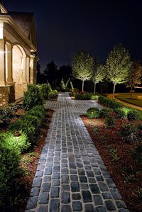 Courtstone walkway with gorgeous lighting | St. Louis | St. Charles | Missouri | Green Turf Irrigation | www.greenturf.com/services