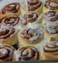 1 Hour Cinnamon Rolls - these quick and easy homemade cinnamon rolls from scratch use rapid rise instant yeast so they come together fast for breakfast or brunch (with cream cheese frosting)