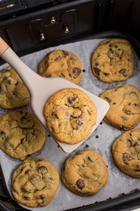 Air Fryer Chocolate Chip Cookies | Air Frying Foodie