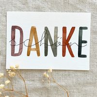 Einzigartige Dankeschön-Karten: Handgemalte Postkarten voller Herzenswärme.   Entdecke meine einzigartigen Dankeschön-Karten in Aquarell Handlettering. Jede Karte wird von mir mit Liebe von Hand gemalt und ist somit einzigartig. Versende 'Von Herzen Dankeschön' Botschaften an deine Liebsten und drücke so deine Wertschätzung auf besondere Weise aus.