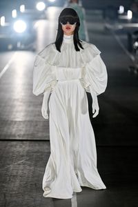 Mikio Sakabe Tokyo Fall 2024
https://www.vogue.com/fashion-shows/tokyo-fall-2024/mikio-sakabe/slideshow/collection#6