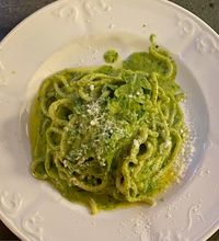 pesto pasta, @evameloche on insta