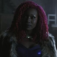 titans • anna diop