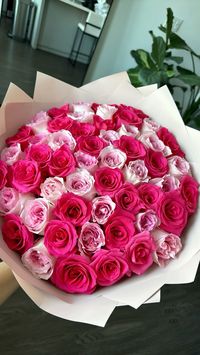 bouquet of pink roses