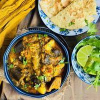 Aloo Baingan (Potato Eggplant Curry) - Instant Pot - Easy Indian Cookbook