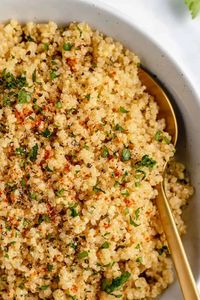 The FLUFFIEST Garlic Butter Quinoa made with just 5 simple ingredients! This is the ultimate side dish, but can also be used as a flavor substitute to rice. Pairs well with veggies, protein and pretty much anything else you can think of. Naturally gluten-free & vegan too!