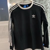 Adidas Long Sleeve Tee Light And Soft I’ve Never Worn It Before Remember Bundle To Save Leave A Comment If You Have Any Questions!