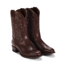 Maverick Brown - Ranch Road Boots | Handcrafted from Spanish vegetable tanned leather, traditional American western lasts and time-honored construction methods, the Maverick is a true timeless classic that keeps getting better with age.