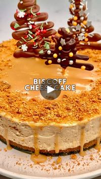 2.7M views · 129K reactions | I do a cheesecake every single year and last year it was a Biscoff one and it was UNREAL!! You can’t have Christmas without a showstopper cheesecake! 🎅🏻 recipe below if you’d like to try it. 

For the biscuit base
350g biscuits (I mixed chocolate digestives and biscoff biscuits)
100g melted butter

For the cheesecake 
800g (full fat) cream cheese 
150g icing sugar
1 tsp vanilla extract 
2-3 tbsp of biscoff spread 
150ml double cream
80g crushed biscuits 

For the ganache
150g white chocolate chips
100ml double cream
1 tbsp biscoff spread
(Microwave on 500w in 30 sec intervals until melted)

Before putting the ganache, let the cake set in the fridge overnight | Lili Forberg