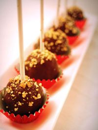 Get the recipe! Chocolate Peanut Butter Cake Pops