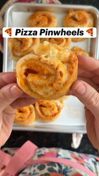 Find the easiest Pizza Pinwheels with just a few simple ingredients and ready in less than 20 minutes! Use store-bought or homemade dough for this easy toddler meal.