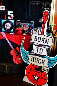 Born to Rock Party | Music Themed Birthday Party Ideas #musicbirthday #rockstarparty