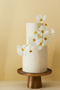 40+ Summer Wedding Cake Inspiration & Ideas | OneFabDay.com