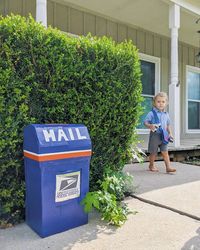 81 Likes, 10 Comments - Faith Devereux (@reuxrussell) on Instagram: “Special delivery!! Cutest mail man in the world with a proportional mailbox!! Had to do SOMETHING…”