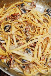 Sun dried tomato and mushroom pasta in a garlic and basil sauce