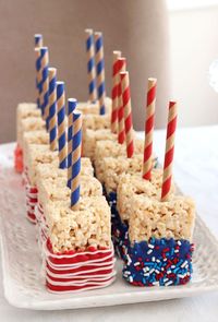 Need frugal and fun 4th of July party ideas? These patriotic party decorations and festive food are perfect for your Independence Day celebration!