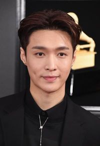 EXO Lay (Zhang Yixing) at Grammys 2018-19 Red Carpet